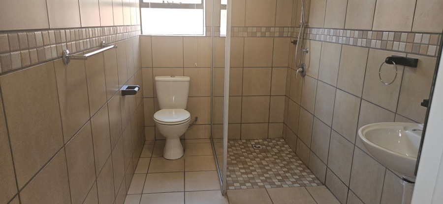 2 Bedroom Property for Sale in Langenhovenpark Free State